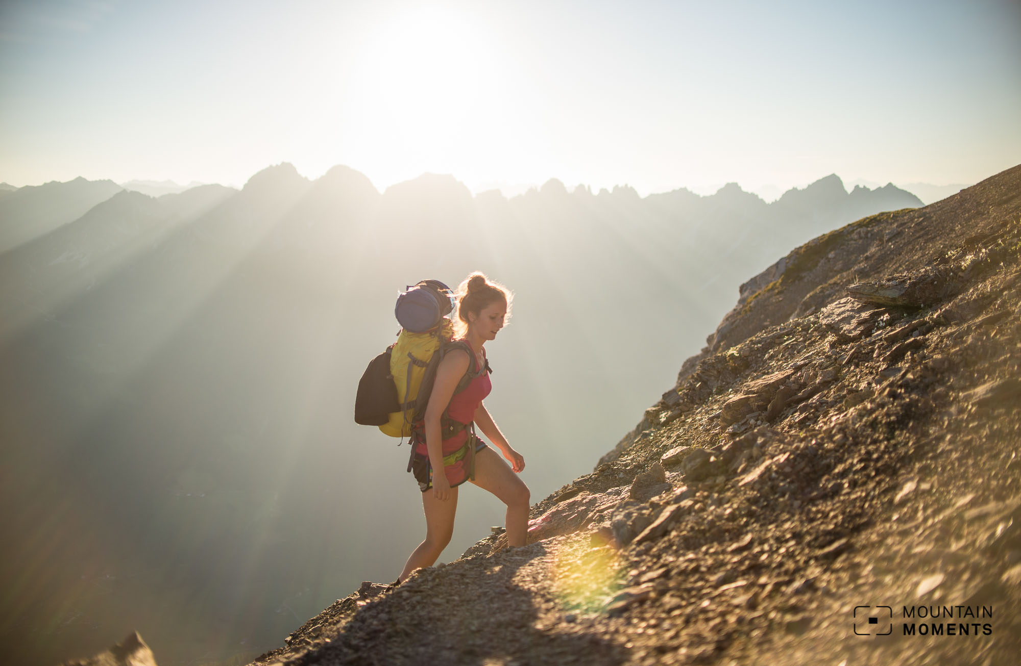 Wandern an heißen Tagen: 7 Tipps + was du bei Hitze in den Bergen beachten musst